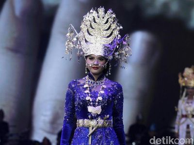 Foto: Indahnya Kebaya dari Aceh hingga Papua Karya Vera Kebaya
