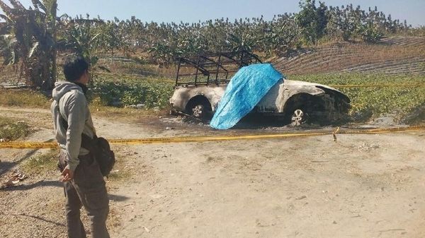 Penampakan Mobil Polisi Hutan Dibakar Orang Tak Dikenal di Jateng