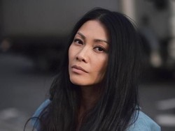 Tanggapi Isu Artis-artis Dibayar  Jokowi, Anggun C Sasmi Tertawa