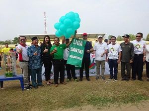 Buka Liga Santri, Mendes Harap Lahir Pesepakbola Tingkat Nasional