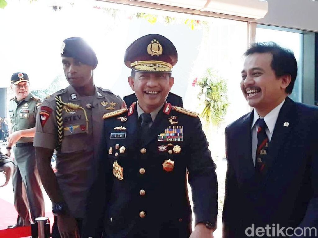 Kapolri: Persoalan Papua Itu Ekonomi, Baru Era Jokowi Riil Tersentuh Kapolri: Persoalan Papua Itu Ekonomi, Baru Era Jokowi Riil Tersentuh
