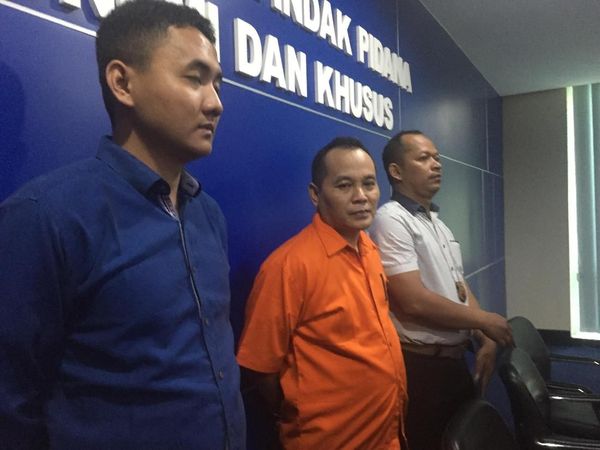 Ini Dia Tampang Bos Sekte Penghapus Utang