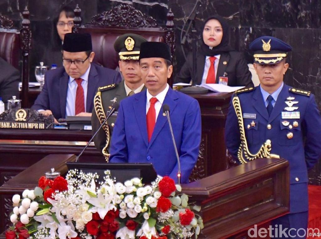 Jokowi Beberkan Progres Tol Laut hingga Rel Kereta Jokowi Beberkan Progres Tol Laut hingga Rel Kereta