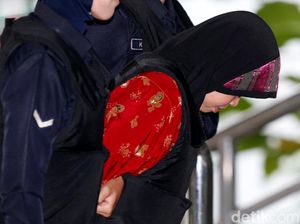 Dikawal Polisi Bersenjata, Siti Aisyah Hadiri Sidang Pembunuhan Kim Jong-Nam Dikawal Polisi Bersenjata, Siti Aisyah Hadiri Sidang Pembunuhan Kim Jong-Nam