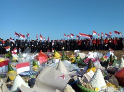 Tampil Beda, Mahasiswa Ponorogo Bikin 110 Tumpeng Rayakan HUT RI