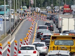 Detik-detik Jembatan Rinsdorf di Jerman Dihancurkan
