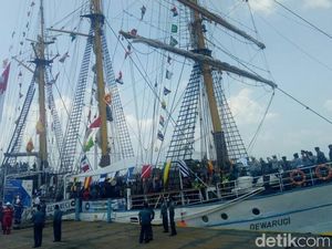 Sukseskan Asian Games, Kapal Dewaruci Berlabuh di Palembang Sukseskan Asian Games, Kapal Dewaruci Berlabuh di Palembang