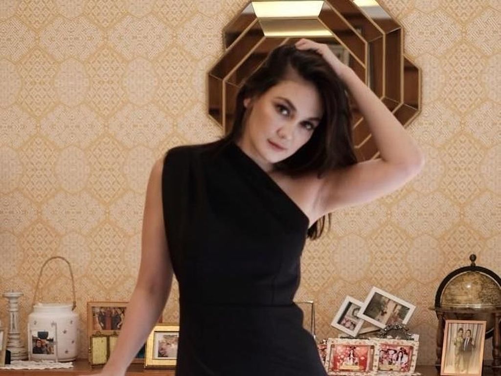 Kasus Video Porno Ramai Lagi, Luna Maya Tak Mau Ambil Pusing Kasus Video Porno Ramai Lagi, Luna Maya Tak Mau Ambil Pusing