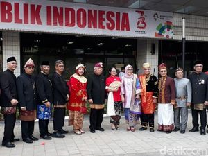 Gelar Upacara, Basuki dan PNS Kementerian PUPR Pakai Baju Adat