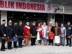 Gelar Upacara, Basuki dan PNS Kementerian PUPR Pakai Baju Adat