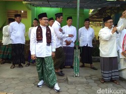 Jadi Irup Bersepatu Kets, Cak Imin: Tak Pantas Pakai Sandal Jepit