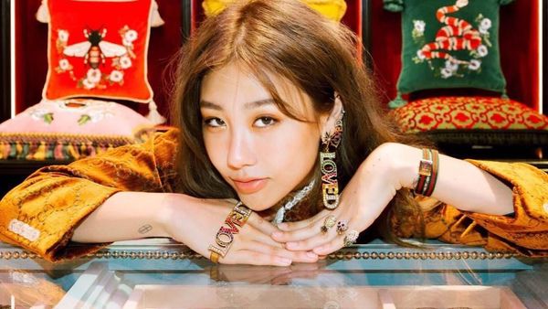 Foto: Anak Orang Tajir Singapura yang Terpesona Pantai Indonesia