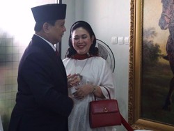 Cerita Ustaz Sambo Doakan Prabowo-Titiek Bersatu Kembali