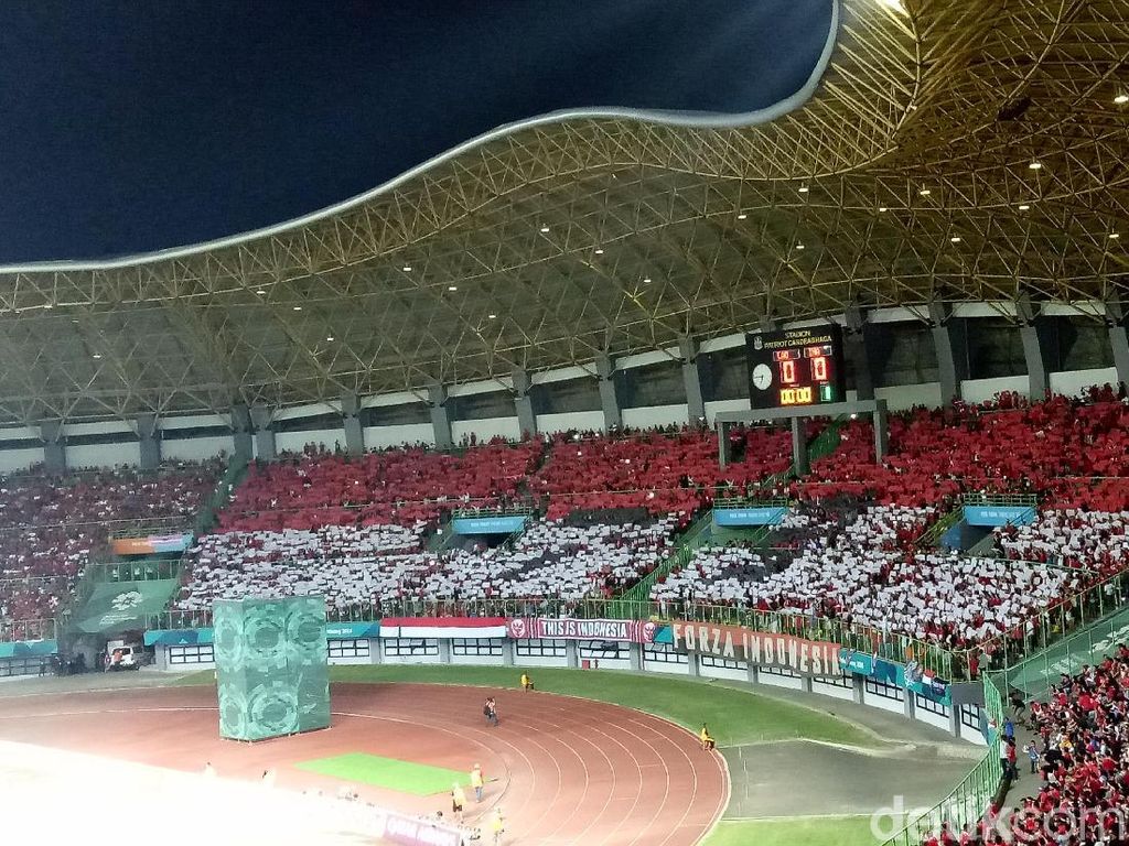 Bentrok Jadwal Timnas, Persija Vs Persela di Stadion Patriot Ditunda Bentrok Jadwal Timnas, Persija Vs Persela di Stadion Patriot Ditunda