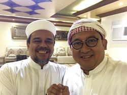 Habib Rizieq di Balik Naik-naik ke Puncak Gunung