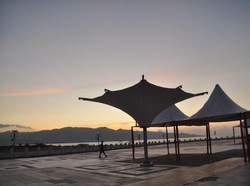 Indahnya Pantai Deking yang Jadi Tempat Finish Sandeq Race 2018