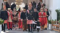 Foto: Lucunya Jan Ethes Diajak Jokowi Keliling Istana