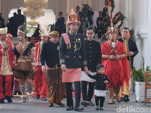 Foto: Lucunya Jan Ethes Diajak Jokowi Keliling Istana Foto: Lucunya Jan Ethes Diajak Jokowi Keliling Istana