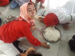 40+ Ide Lomba 17 Agustus untuk Ibu-ibu, Dijamin Seru! 40+ Ide Lomba 17 Agustus untuk Ibu-ibu, Dijamin Seru!