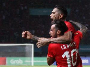 Indonesia Ungguli Laos 1-0 di Babak Pertama Indonesia Ungguli Laos 1-0 di Babak Pertama