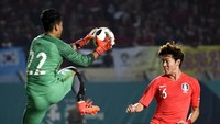 Hwang Ui-jo sudah punya empat gol berkat aksi di tim Korea Selatan, membuat dirinya menjadi salah satu pemain di posisi teratas daftar top skor. Peluangnya menambah koleksi gol masih terbuka di 16 besar. (Foto: Bukbis Candra Ismet Bey/INASGOC)