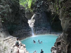Cantiknya Air Terjun Waimarang di Sumba Timur