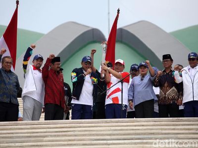 Kirab Obor Asian Games 2018 Tiba di Gedung DPR