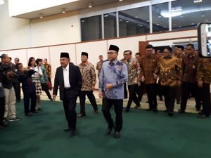 JK Ingatkan Pentingnya Konstitusi di Tengah Kemajuan Teknologi JK Ingatkan Pentingnya Konstitusi di Tengah Kemajuan Teknologi