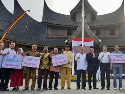Promosi Wisata, PT Bukit Asam Upacara HUT RI di Istana Pagaruyung