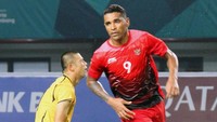 Alberto Beto Goncalves menjadi pemain tersubur Indonesia dengan 3 gol. Golnya yang pertama ia cetak dalam kemenangan 4-0 atas Taiwan di laga pertama. (Foto: Ary Kristianto/INASGOC)