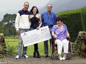 Jatuh Miskin, Wanita Ini Pernah Jadi Pemenang Lotre Rp 35 M Termuda Jatuh Miskin, Wanita Ini Pernah Jadi Pemenang Lotre Rp 35 M Termuda