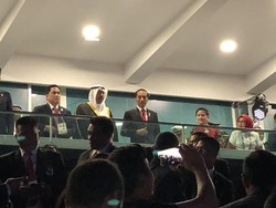 Jokowi dan Iriana Sambut Hangat Kontingen Indonesia