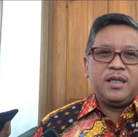 PDIP: Maruf Lebih Unggul soal Ekonomi Keumatan dari Sandi