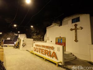 Masjid dan Gereja Hidup Berdampingan di Perut Bumi Papua