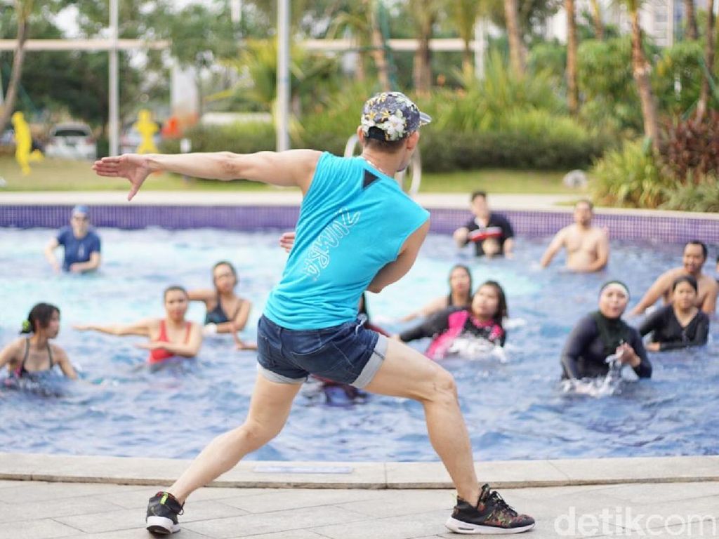 Aqua Zumba, Olahraga Seru yang Ramah Persendian Aqua Zumba, Olahraga Seru yang Ramah Persendian