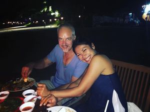 Mesranya Anggun C Sasmi dan Christian Saat Makan Duren dan Seafood Bareng Mesranya Anggun C Sasmi dan Christian Saat Makan Duren dan Seafood Bareng