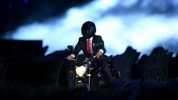 Jokowi-Via Vallen di Asian Games 2018 hingga Wajah Baru Roy Kiyoshi