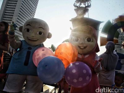 Ondel-ondel hingga Upin-Ipin Meriahkan CFD di Bundaran HI