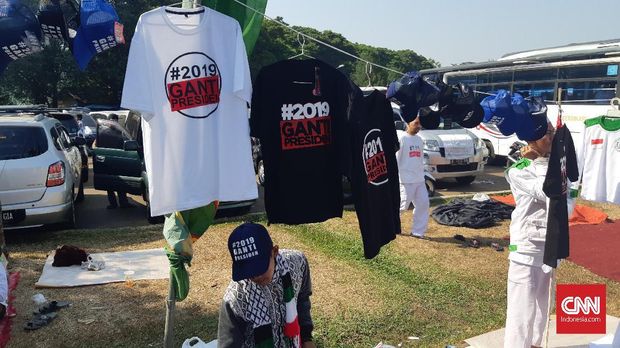 Dulang Untung dari #2019GantiPresiden di Ulang Tahun FPI