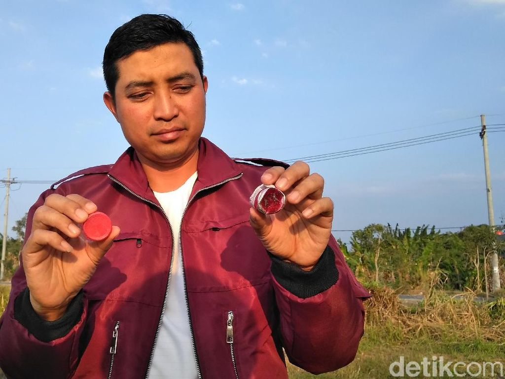 Polisi Pastikan Tiga Pemuda Meninggal di Gresik Usai Pesta Miras Polisi Pastikan Tiga Pemuda Meninggal di Gresik Usai Pesta Miras