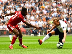 Ketatnya pengawalan barisan belakang Fulham membuat Kane sempat kesulitan mencetak gol. Foto: Dylan Martinez/Reuters