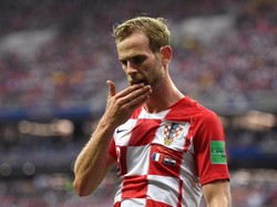 Alami Masalah Jantung, Bek Baru Milan Sementara Dilarang Main