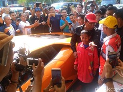 Dear, Pak Presiden! Yohanes Minta Beasiswa