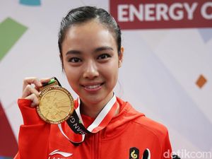 Gaya Makan Lindswell Kwok hingga Bocah Viral yang Melongo Lihat Jokowi