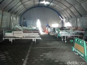 Takut Gempa Susulan, Pasien RS Sanglah Bali Bermalam di Tenda