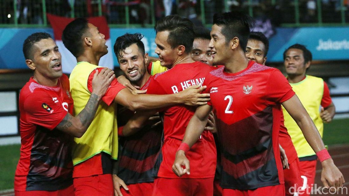 Timnas U-23 saat mengalahkan Hong Kong dan memastikan juara Grup A Asian Games 2018 (Foto: Agung Pambudhy)