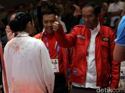 Kehadiran Jokowi Kembali Disambut Emas Atlet Indonesia