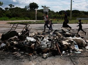 Brasil Kerahkan Tentara Usai Bentrokan di Perbatasan Venezuela Brasil Kerahkan Tentara Usai Bentrokan di Perbatasan Venezuela