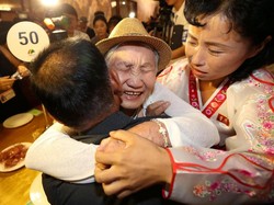 65 Tahun Berpisah karena Perang, Warga Korut dan Korsel Bertemu