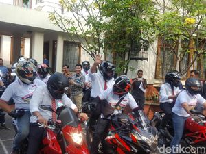 Ini Moge-moge Ratusan Juta yang Antar Sekjen Pro-Jokowi ke KPU